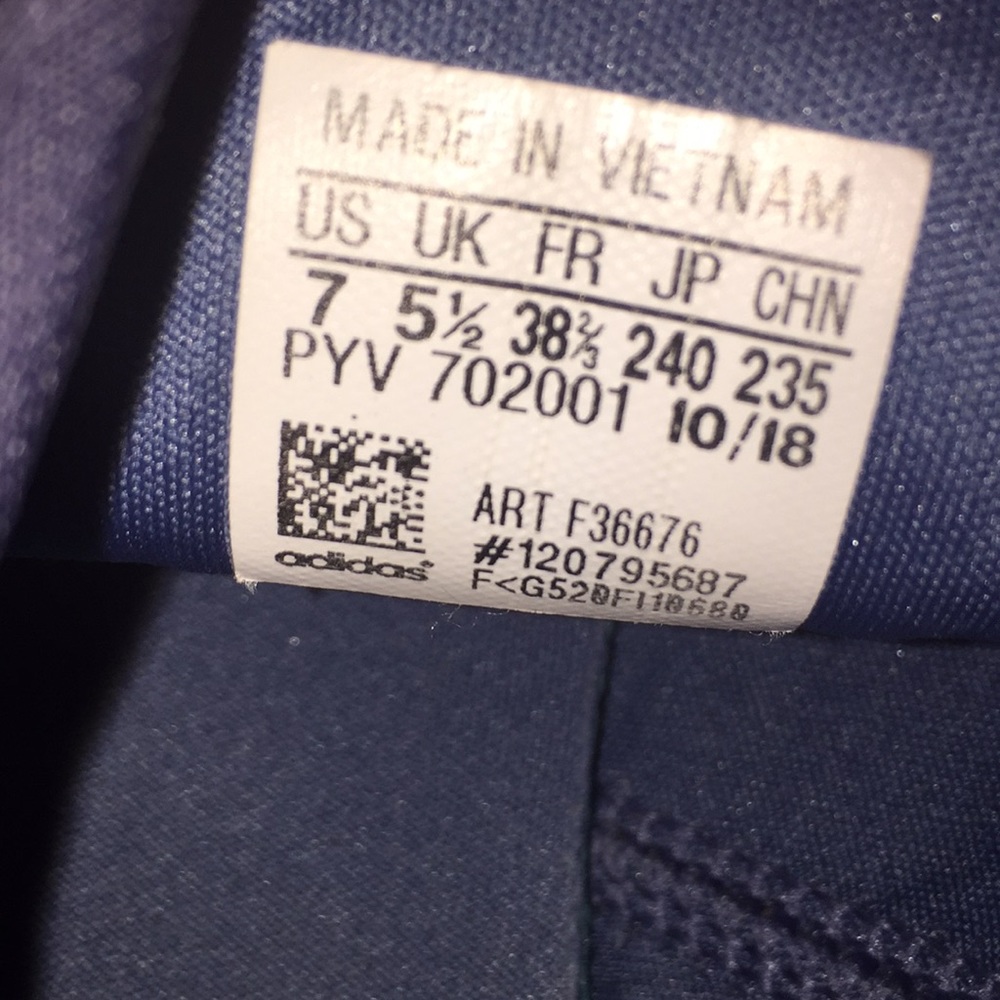 Adidas - Picture 7 of 7